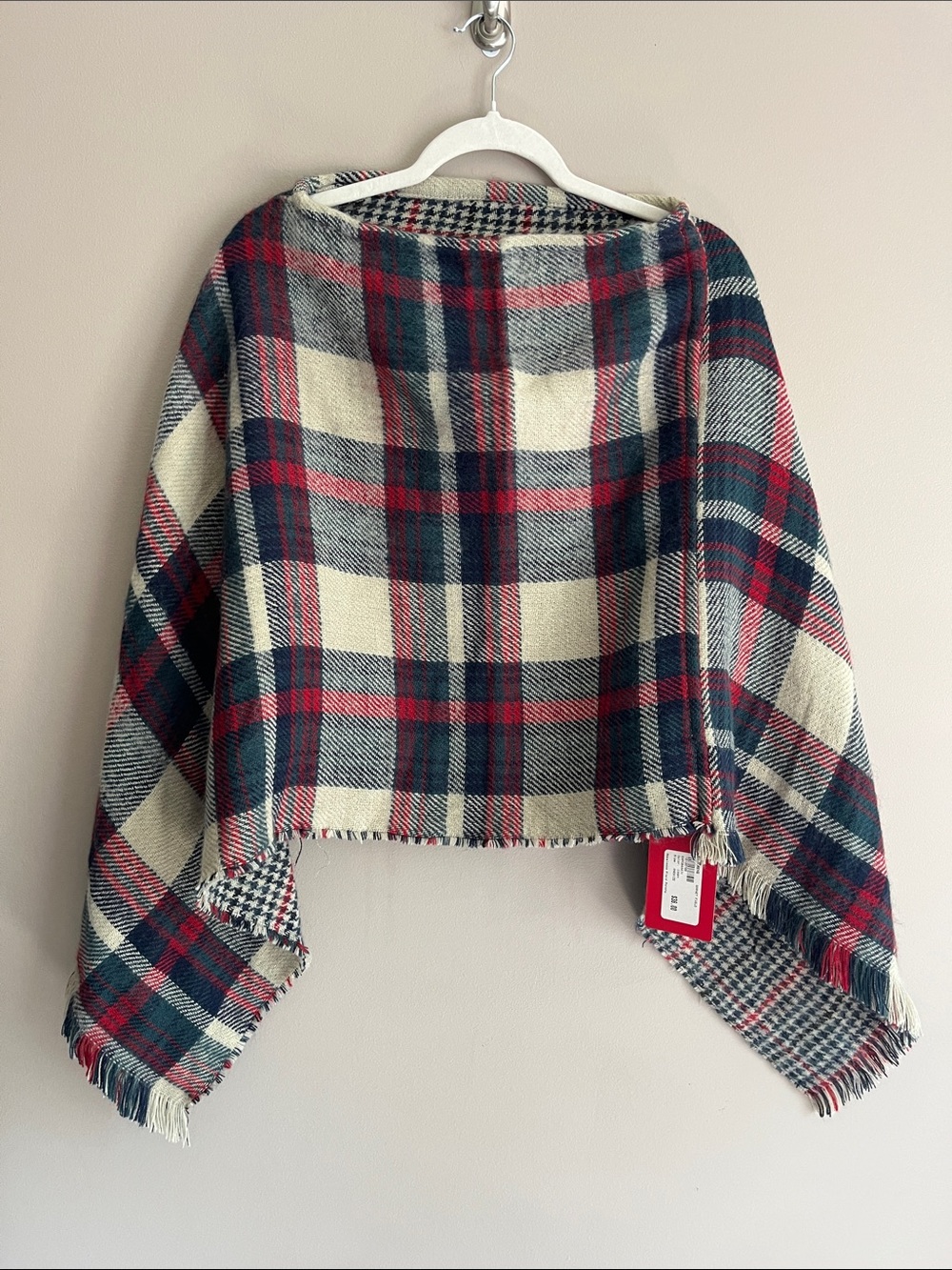 Evereve Appaloosa Reversible Plaid Houndstooth ivory/red Poncho size one size